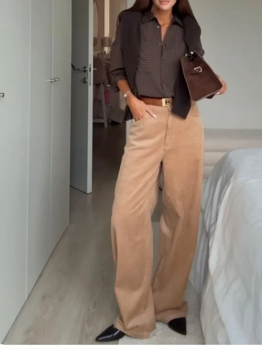 🫦ASH MYSTERY -NWT Suede FLARE pant - Picture 2 of 5